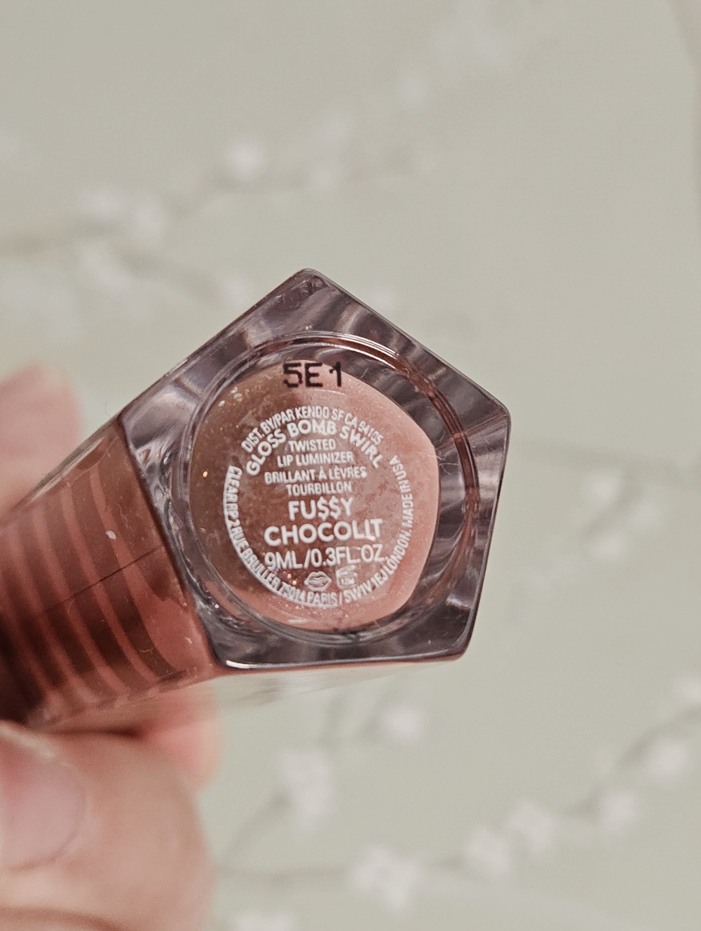 Fenty Beauty Gloss Bomb Swirl Fussy Chocolit NEW - Picture 4 of 4